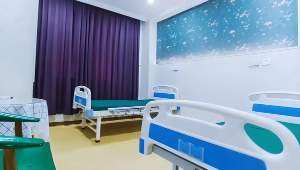 深圳户口办理条件应届生_姜文被困在一个什么东西里 频变个冷短视成一如果笑话